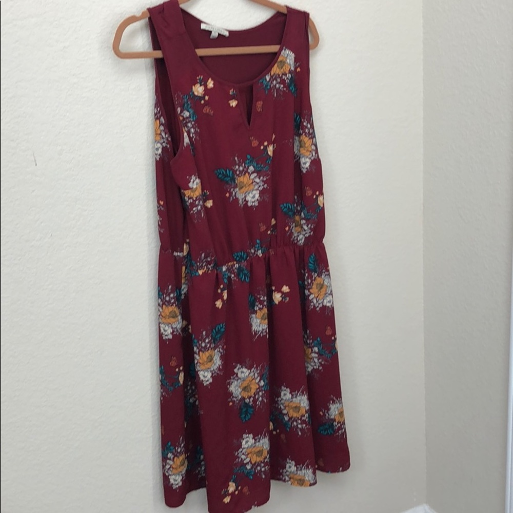 41 Hawthorne burgundy floral dress